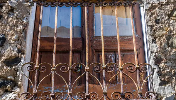 Castellfollit de la Roca, comarca de La Garrocha, Gerona, Katalonya, İspanya. Yüksek kalite fotoğraf