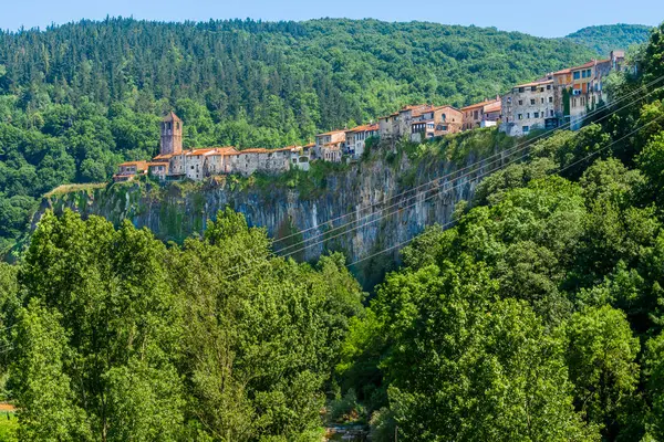 stock image Castellfollit de la Roca, comarca de La Garrocha, Gerona, Catalonia, Spain. High quality photo