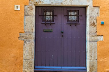 Güzel Begur kasabası, Costa Brava, Calalonia, Girona, İspanya 'nın bir mücevheri. Yüksek kalite fotoğraf
