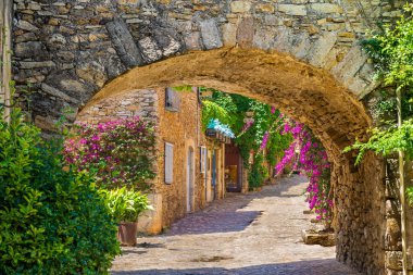 Peratallada, İspanya 'nın kuzeyindeki Katalonya eyaletinde yer alan bir şehirdir. Yüksek kalite fotoğraf