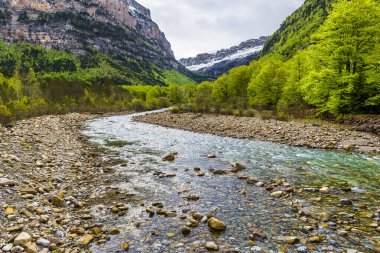 Ordesa ve Monte Perdido Ulusal Parkı - Aragonese Pireneleri. Yüksek kalite fotoğraf