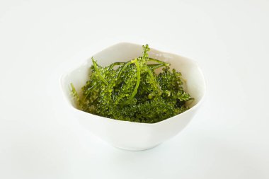 Deniz üzümleri, bir demet üzümü andıran, adını meyvelerin şeklinden alan, Caulerpa lentillifera adı verilen bir deniz yosunudur..