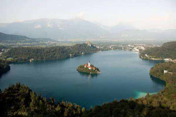 Maria Kilisesi, Slovenya Gölü Varsayımı