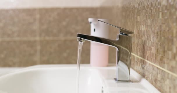 Faucet Bathroom Running Water Child Turns Water Water Resource Protect — Stock Video