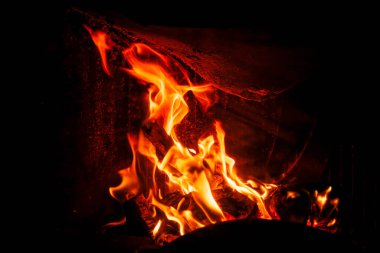 Els Poblets 'te şöminede pareidolia