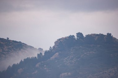 Eski Jalon kasabasındaki eski evlerin olukları