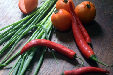 Masada kırmızı kırmızı kırmızı biber