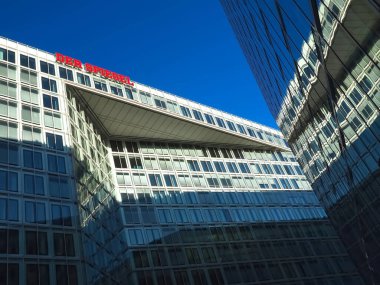 Hamburg 'da Spiegel binası ile Ericusspitze' nin mimarisi