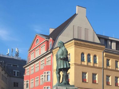Barok müzisyeni George Frideric Handel 'in Almanya Halle' deki heykeli.