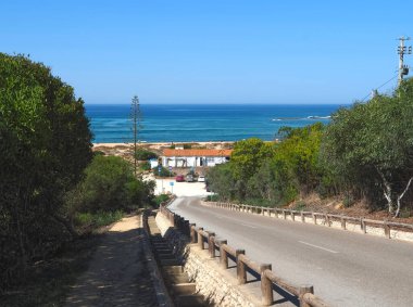 Portekiz 'in güzel doğasında Rota Vicentina adında balıkçıların muhteşem yürüyüşü.