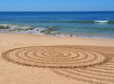 Albufeira Praia 'daki güzel sahil mandala Portekiz' in Algarve sahilindeki Maria Luisa