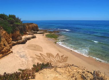 Albufeira Praia 'daki güzel sahil mandala Portekiz' in Algarve sahilindeki Maria Luisa