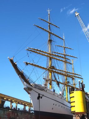 Hamburg 'da tarihi Alman Donanması yelkenli gemisi Gorch Fock