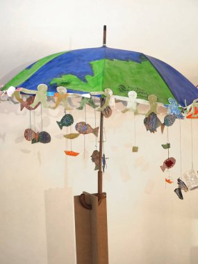 Aguas do Algarve 'nin su ve denizle ilgili Camara belediye veya belediye binasında ilginç bir sergi