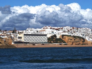 Albufeira kıyısı Algarve Portekiz