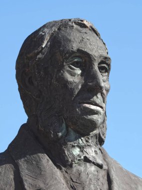 İngiliz mühendis Sir William Lindley 'in heykeli.