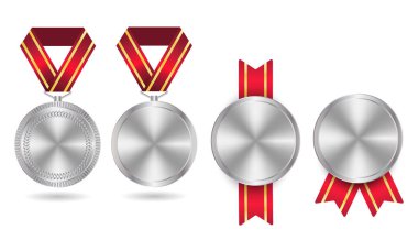 Gümüş madalyalar seti. Şampiyon ödüllü metal madalya. Onur, gerçekçi izole vektör seti. Gümüş ödül ve madalya illüstrasyon seti 10 eps.
