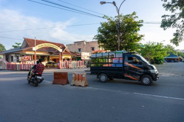 Tanjungpinang, Endonezya - 19 Şubat 2024: Tanjungpinang timur sektörü karakolu Batu 9 Balık Pazarı, Pasar Bintan Merkezi olarak da bilinir.