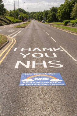 Teşekkürler NHS yol tabelası, portre manzarası. Yüksek kalite fotoğraf
