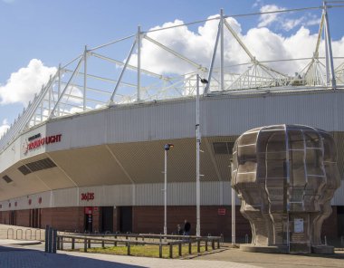 Sunderland, İngiltere - 21 Ağustos 2022: Sunderland futbol takımının nehir kenarındaki stadyumu. Yüksek kalite fotoğraf