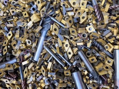 Endüstriyel kesim aletleri genellikle tungsten yapılan metalleri kesmek için kullanılır. Yüksek kalite fotoğraf