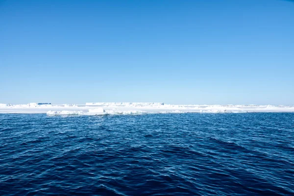 Antarktische Landschaft Einem Sonnigen Tag — Stockfoto