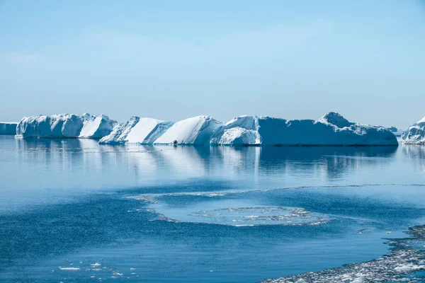 Ruhiges Wasser Des Weddell Meeres Und Blaue Eisberge Sommer — Stockfoto