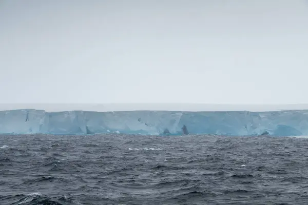Самый Большой Айсберг Мире A23A Дрейфующий Антарктиды Шотландское Море — стоковое фото