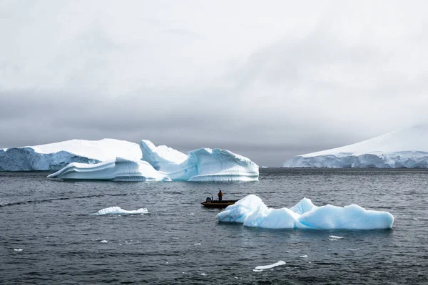 Palaver Point Antarctic Peninsula December 2023 Quark Expeditions Inflatable Zodiac — Stock Photo, Image