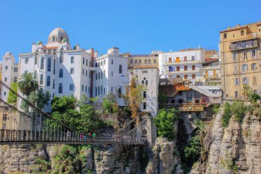 Constantine Köprüler Şehri