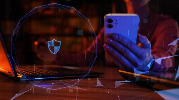ネットワークセキュリティ デジタルウォレット 安全なオンライン決済 ハッカーからの個人データの保護 インターネット上のサイバーセキュリティ Vpnはラップトップで動作します モバイル決済 アンチウイルス — ストック動画