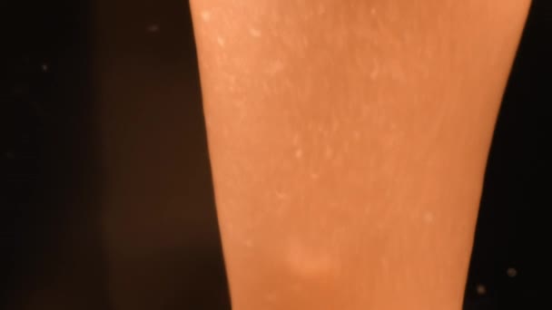 Närbild Detaljerade Makrobilder Orange Lavalampa Som Sakta Flödar Och Bubblar — Stockvideo