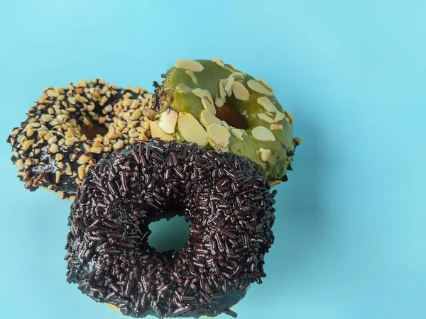 Çeşitli aromalı Kueh Brownie çörekleri