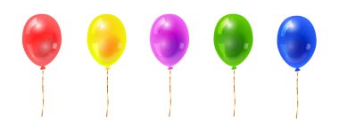 Beyaz arkaplanda renkli doğum günü balonları