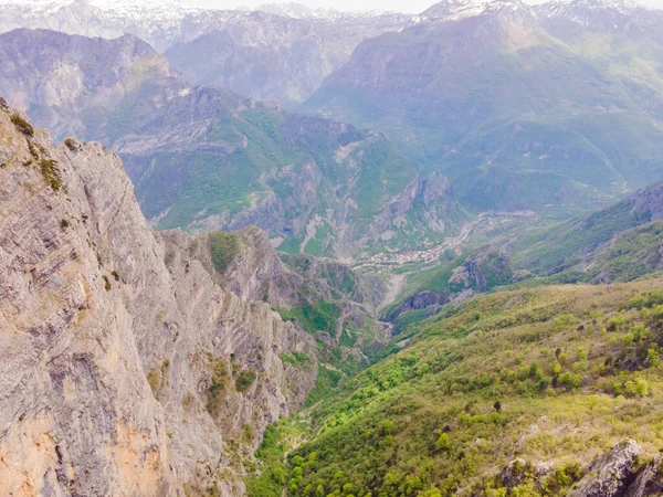 Захватывающий Панорамный Вид Ущелье Грло Соколово Черногории Переднем Плане Находится — стоковое фото