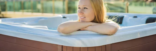 Banner Long Format Portrait Young Carefree Happy Smiling Woman Relaxing — Stock Photo, Image