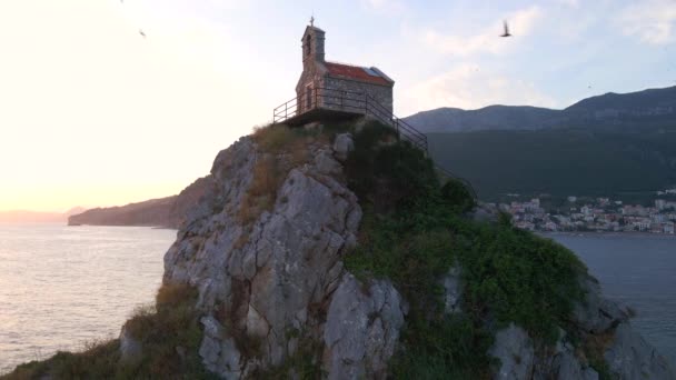 Повітряне Відео Sveta Nedelja Християнська Церква Крихітному Острові Морі Поблизу — стокове відео