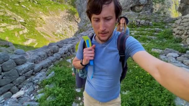 Young Family Walking Abandones Ancient Buildings Close Castle City Kotor — Stockvideo