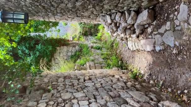 Vertical Video Ruins Bar Old City Stari Grad Destroyed Ancient — Stockvideo