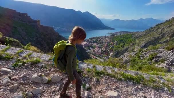 Little Boy Walking Top Castle City Kotor Montenegro Ancient Rocky — Stock videók
