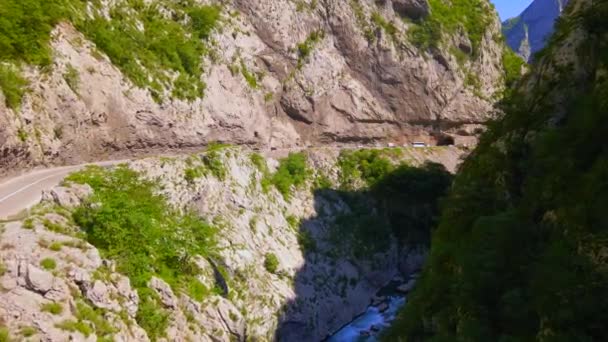 Aerial Video Stunning Moracha River Canyon Montenegro Soar Magnificent Natural — Vídeo de Stock