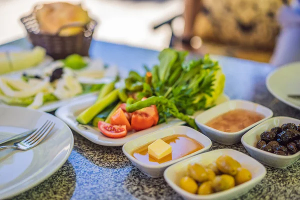 Turkish Breakfast Table Pastries Vegetables Olives Cheeses Fried Eggs Jams — Stock Photo, Image