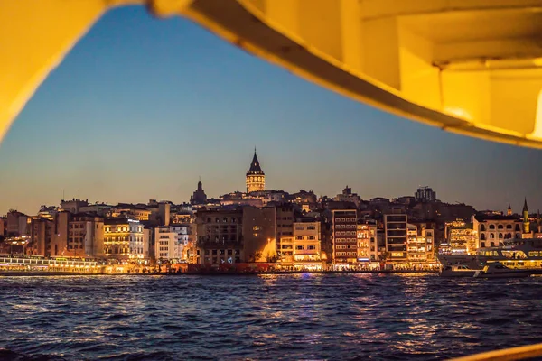 Panorama Města Istanbul Turecku Čtvrti Beyoglu Staré Domy Galatská Věž — Stock fotografie