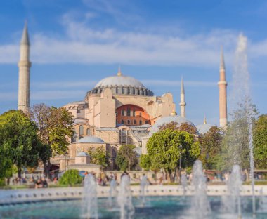 Eminonu, İstanbul, Türkiye 'deki Sunny Day Mimarlık ve Ayasofya Müzesi' nde eğim değişimi. Türkiye.