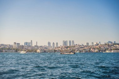 Türkiye 'deki Müslüman mimari ve su taşımacılığı - İstanbul Boğazı' ndaki deniz yolculuğunun güzel manzaralı turistik simgeleri.