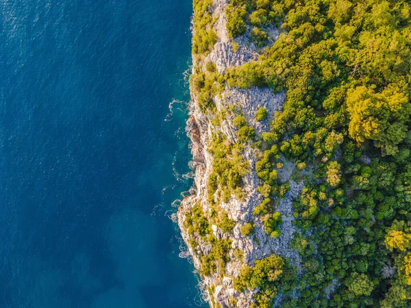 Vista Aérea Las Olas Del Mar Costa Rocosa Montenegro — Foto de Stock