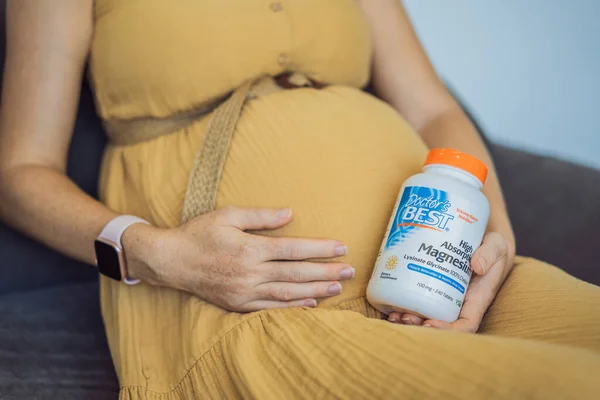 Usa Miami Μια Έγκυος Γυναίκα Έλαβε Ένα Πακέτο Iverb Γιατροί — Φωτογραφία Αρχείου