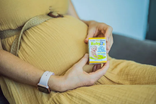 Usa Miami Μια Έγκυος Γυναίκα Έλαβε Ένα Πακέτο Iverb Αγοράζονται — Φωτογραφία Αρχείου