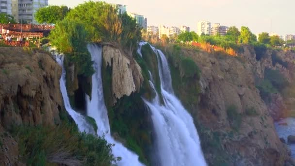 Hanhold Shot Pohled Dolní Dudenské Vodopády Městě Antalya — Stock video