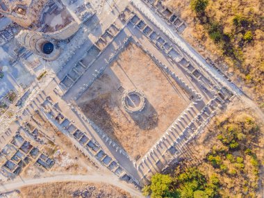 Türkiye 'nin Antalya kenti yakınlarındaki antik Lycian şehri Perge' nin kalıntıları. Hindi, her yere git.